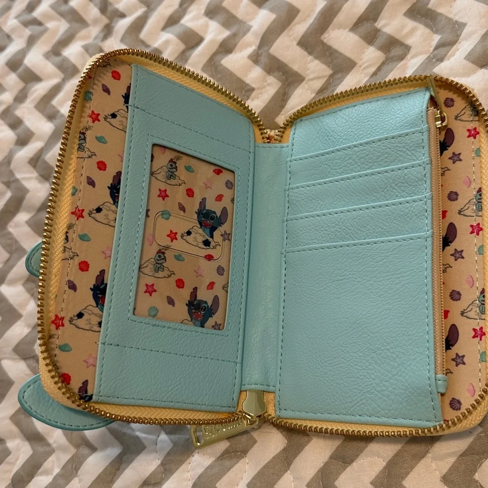 Disney Loungefly Stitch Wallet